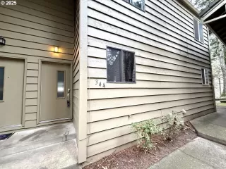 Photo #2: 539325387 Listing