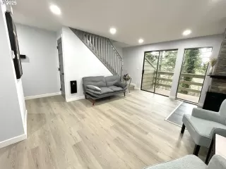 Photo #5: 539325387 Listing