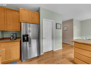 Photo #5: 539336498 Listing