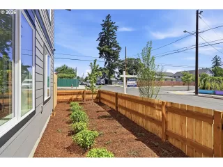 Photo #5: 540733093 Listing