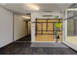 Photo #1: 541799651 Listing 