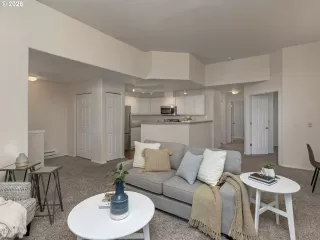 Photo #3: 542072745 Listing