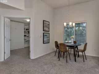 Photo #5: 542072745 Listing