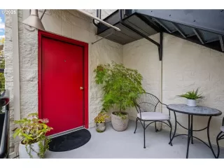 Photo #3: 542500504 Listing