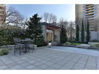 Photo #3: 542880696 Listing