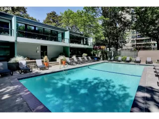 Photo #5: 542880696 Listing