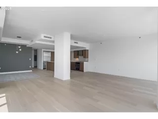 More Details about MLS # 543233552 : 1260 NW NAITO PKWY 808