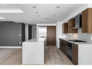 Photo #3: 543233552 Listing 