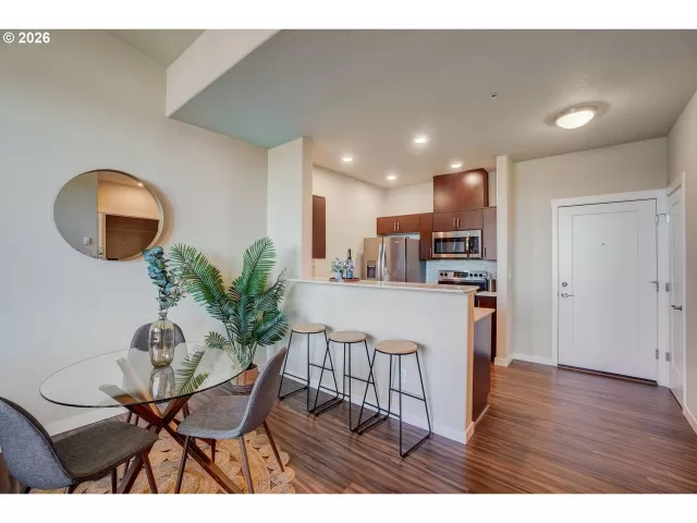 MLS: 543852375 Condo For Sale