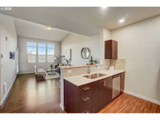 Photo #3: 543852375 Listing 