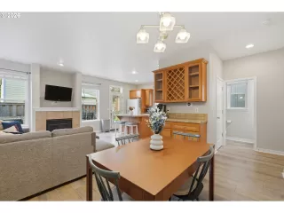 Photo #5: 544267298 Listing 