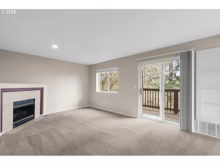 Photo #4: 544317164 Listing