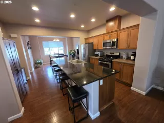 Photo #5: 544832774 Listing 