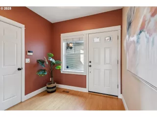 Photo #2: 545076373 Listing