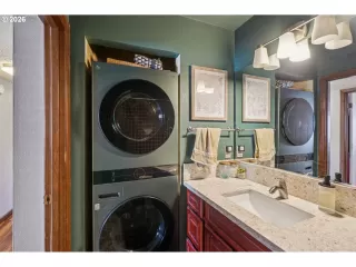 Photo #6: 545641439 Listing