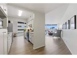 Photo #5: 546170887 Listing 