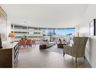 Photo #6: 546170887 Listing 