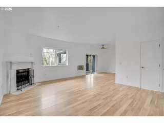 Photo #1: 546267280 Listing