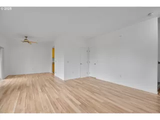 Photo #2: 546267280 Listing