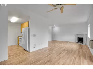 Photo #3: 546267280 Listing