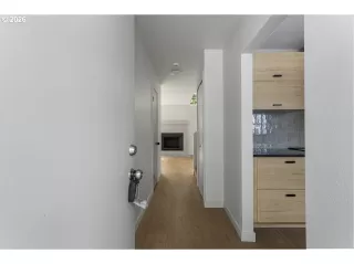 Photo #4: 546336929 Listing 