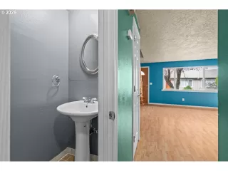 Photo #3: 547056362 Listing 