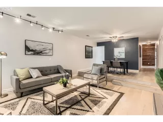 Photo #6: 547497758 Listing