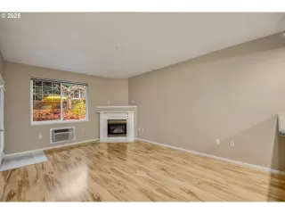 Photo #2: 547562867 Listing