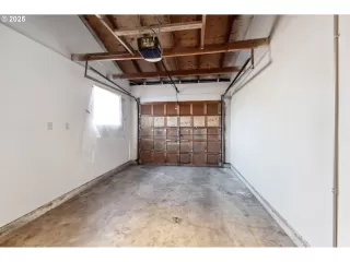 Photo #6: 547590249 Listing