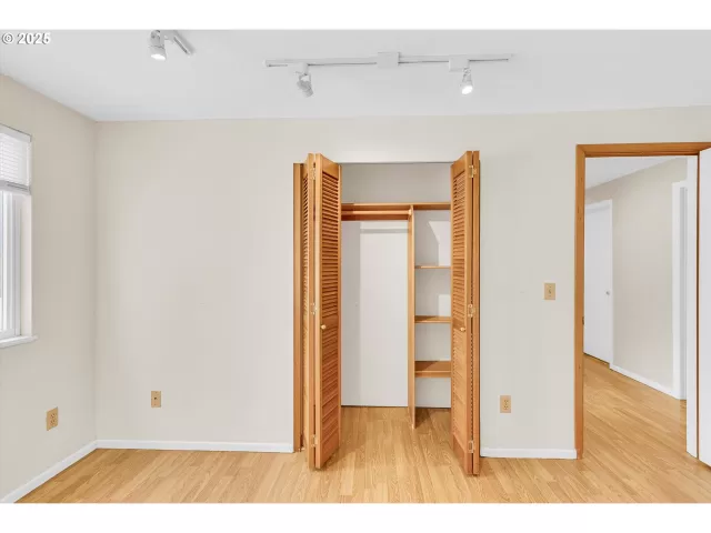 MLS: 547756714 Condo For Sale