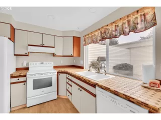 Photo #3: 547756714 Listing