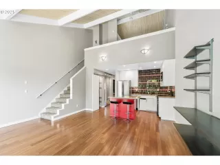 Photo #4: 547796088 Listing