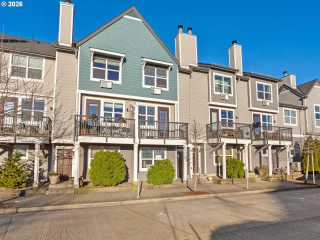 MLS: 548479275 Condo For Sale