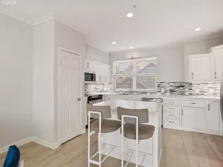 Photo #4: 548479275 Listing 