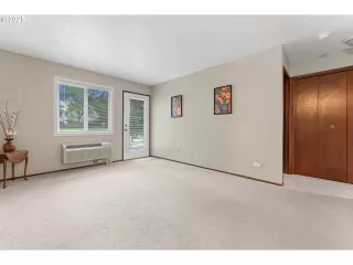 Photo #6: 549478082 Listing