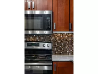 Photo #6: 549780764 Listing