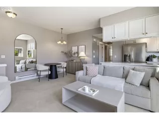 Photo #3: 550101926 Listing 