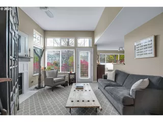 Photo #6: 550254180 Listing