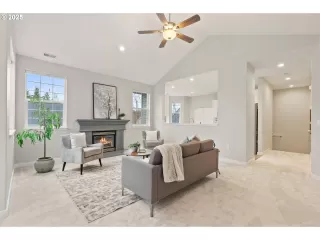 Photo #3: 550319159 Listing