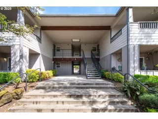 Photo #1: 550440281 Listing