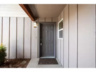 Photo #2: 550440281 Listing