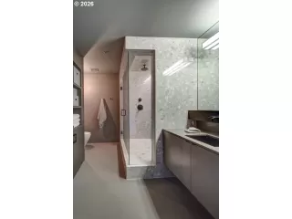 Photo #3: 550523542 Listing 