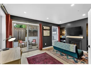 Photo #1: 551914033 Listing 