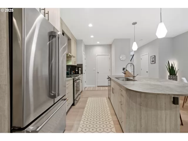 MLS: 551984337 Condo For Sale