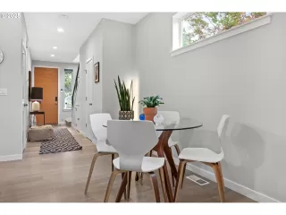 Photo #3: 551984337 Listing