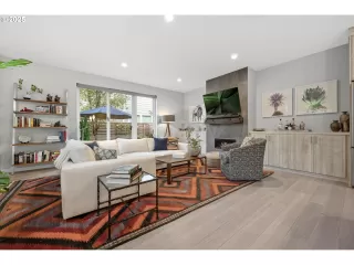 Photo #4: 551984337 Listing