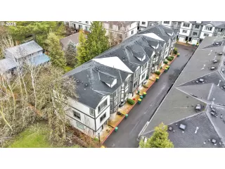 Photo #2: 552052061 Listing