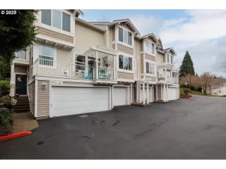 Photo #1: 552649754 Listing