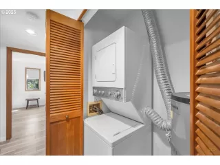 Photo #1: 552817765 Listing 