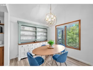 Photo #6: 552817765 Listing 